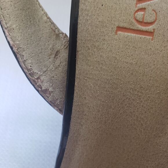 Levity pumps  - Picture 4 of 6